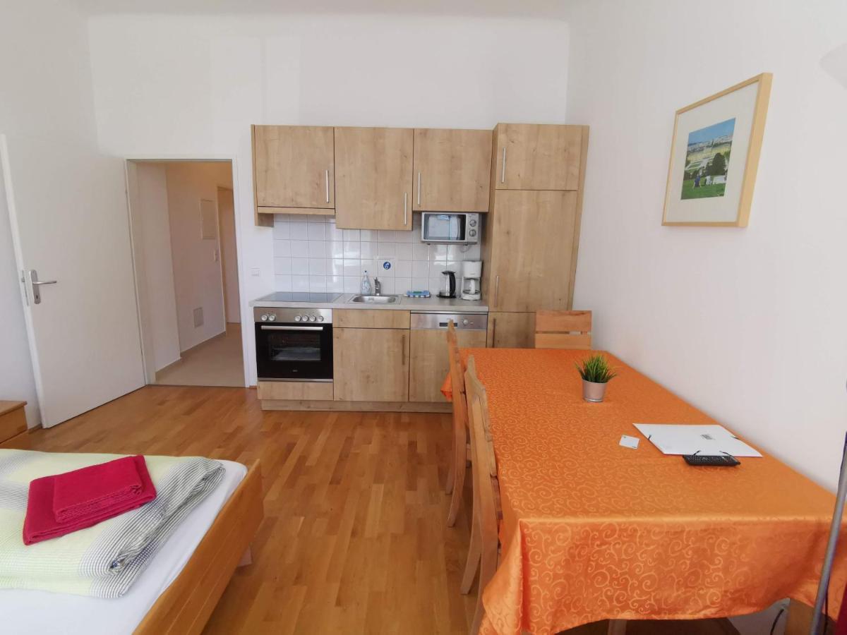 Hellwagstrasse Apartment Vienna